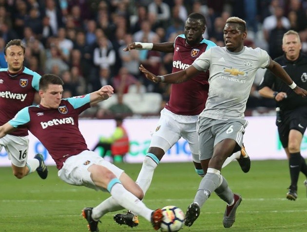 West Ham boss David Moyes has become a fruit and veg delivery driver during coronavirus lockdown – and he even gets tips - Bóng Đá