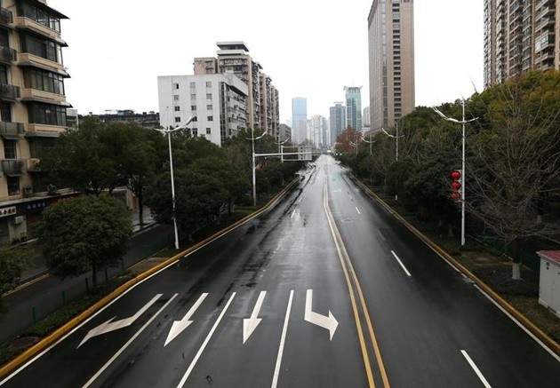 Wuhan football team finally returns to centre of coronavirus outbreak after three months as they’re greeted by fans - Bóng Đá