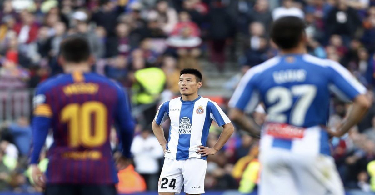 Wu Lei is in negotiations with Wolves - Bóng Đá