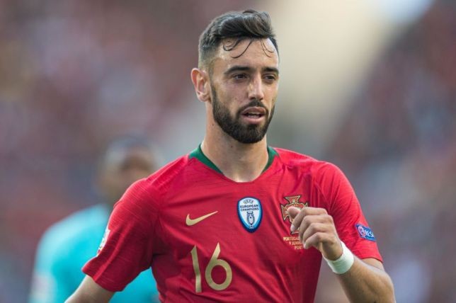 Liverpool target Bruno Fernandes favours move to Manchester United over Tottenham Hotspur - Bóng Đá