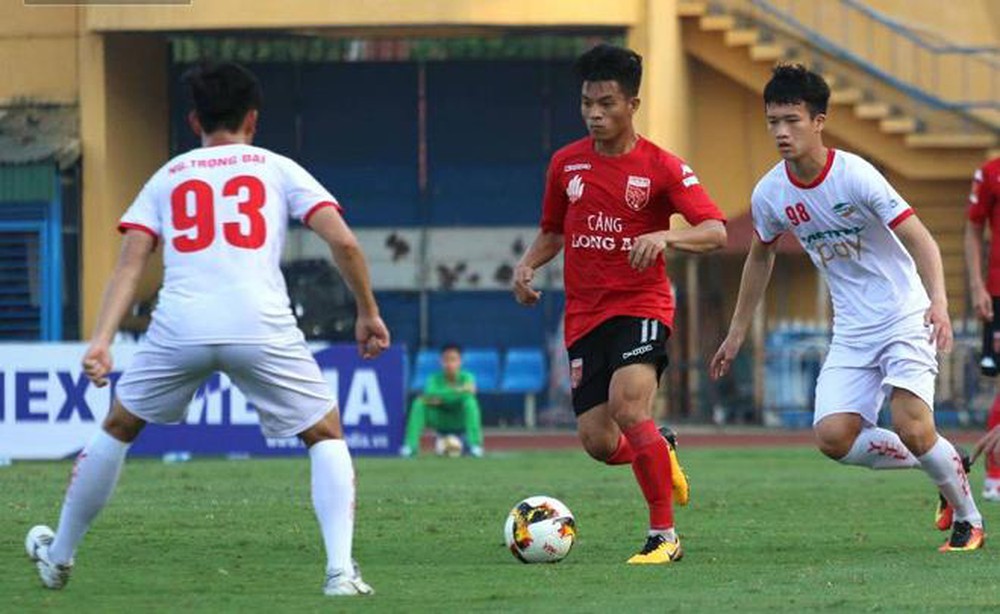 Huỳnh Tấn Tài dẫn đầu danh sách vua phá lưới: Cỗ máy ghi bàn đích thực - Bóng Đá