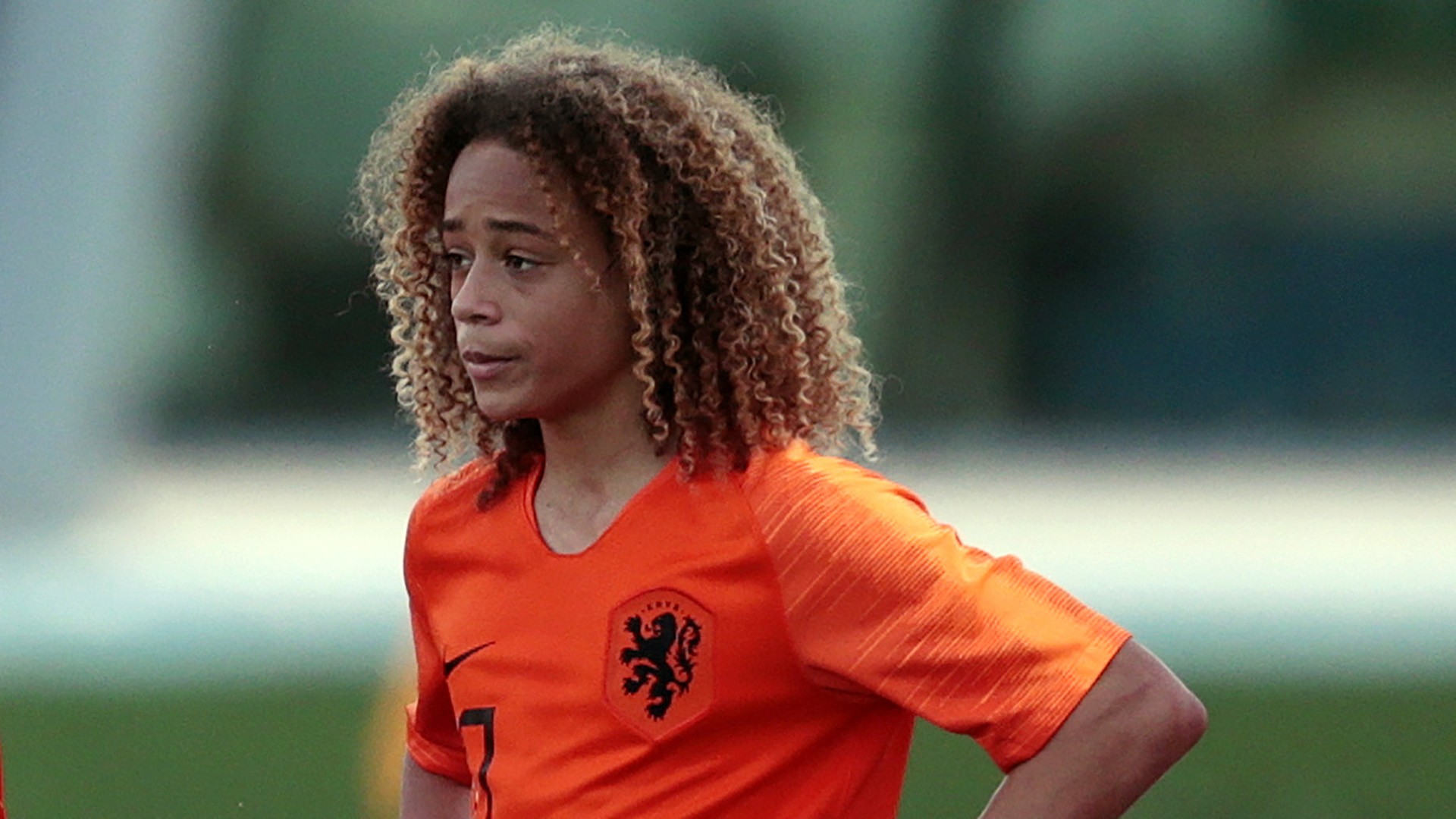 xavi simons left bảrca - Bóng Đá