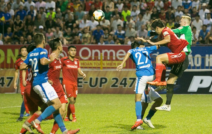 Cùng đá 3-4-3 nhưng vì sao ĐT Việt Nam tạo kỳ tích còn HAGL lại lâm nguy? - Bóng Đá