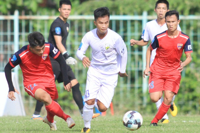 Ngô Hồng Phước toả sáng mang về chiến thắng cho An Giang trước Đắk Lắk - Bóng Đá