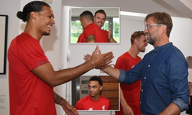 Ảnh Liverpool hội quân, Van Dijk - Bóng Đá