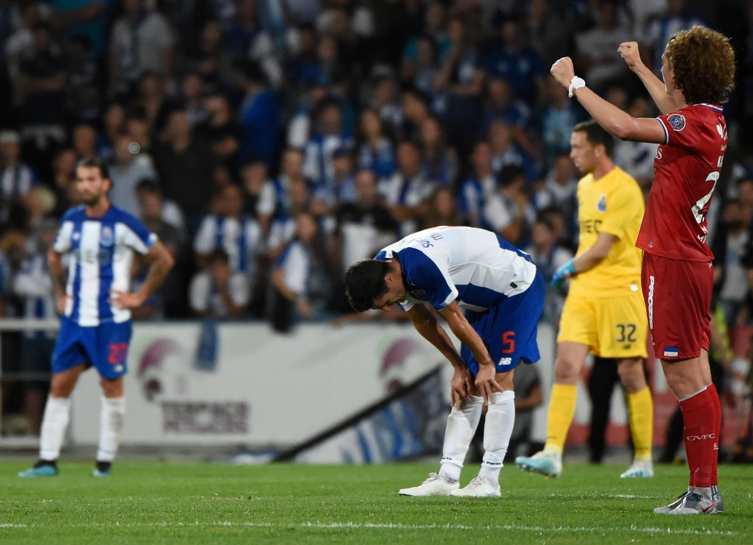 Địa chấn! Ajax hút chết, Champions League vắng bóng 2 'gã khổng lồ' - Bóng Đá
