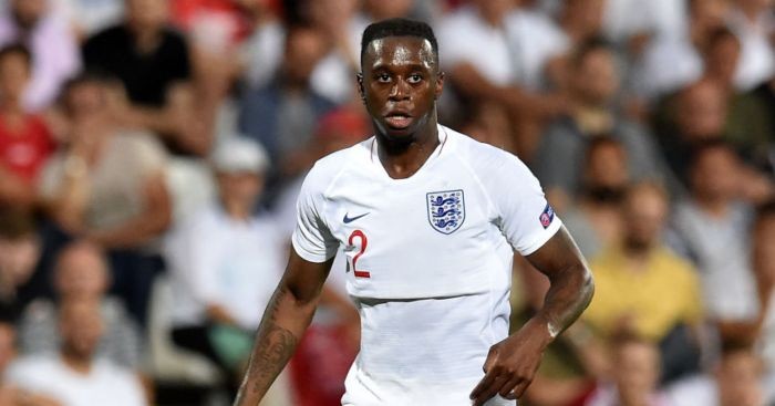 Có Wan-Bissaka, số phận 'kèo phải số 1 của M.U trong 10 năm' ra sao? - Bóng Đá