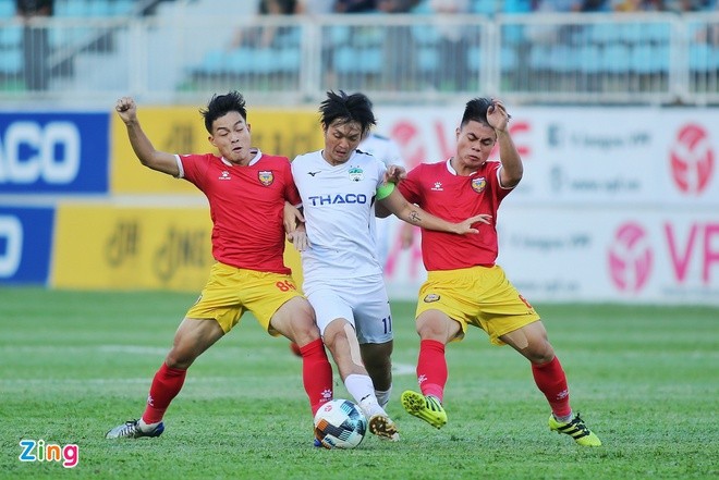 Xuân Trường - Tuấn Anh thăng hoa, HAGL khuất phục Hà Tĩnh  - Bóng Đá