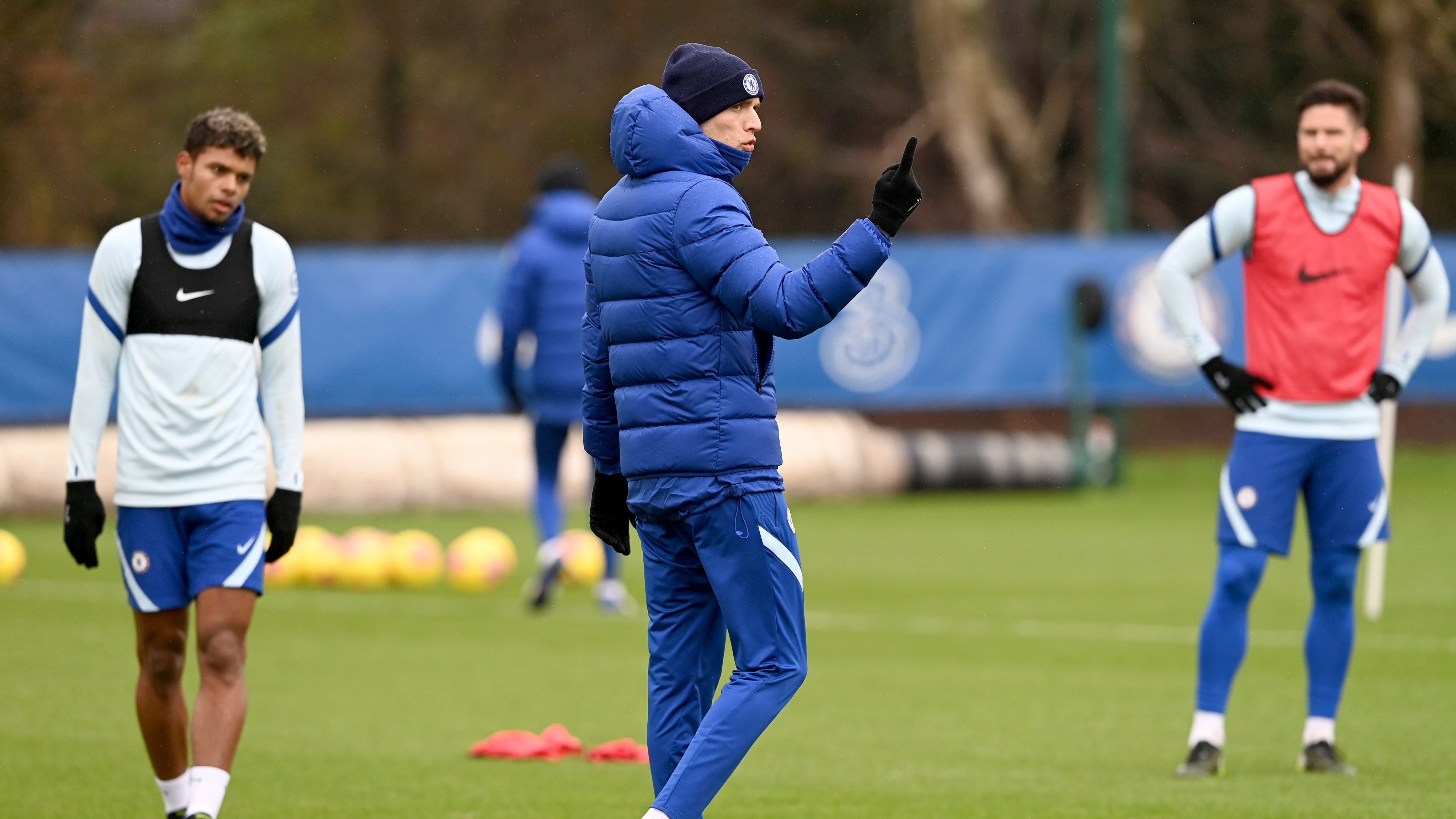 Lampard rời Chelsea, Cech truyền thụ 