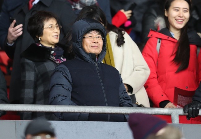 10 chủ sở hữu giàu nhất EPL: Cú sốc nhà Glazers; Newcastle đổi đời - Bóng Đá