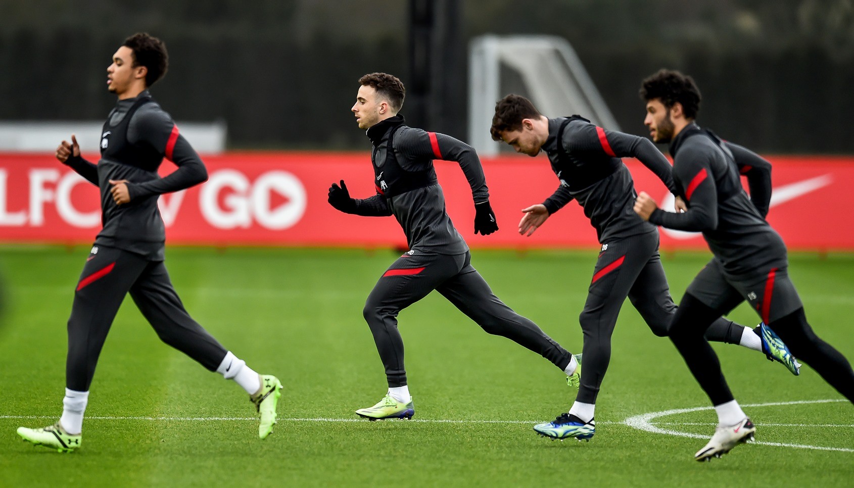 Trong cơn bĩ cực, Liverpool đón 2 cú hích quá lớn trở lại - Bóng Đá