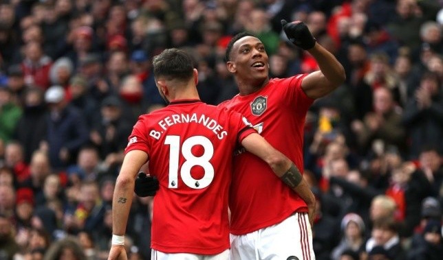 Martial answer Fernandes - Bóng Đá