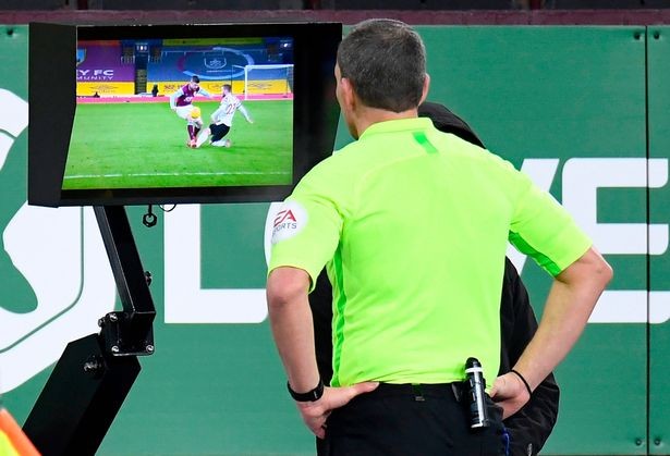 5 điểm nhấn Burnley 0-1 M.U: Đỉnh cao Pogba, derby kinh điển nước Anh! - Bóng Đá