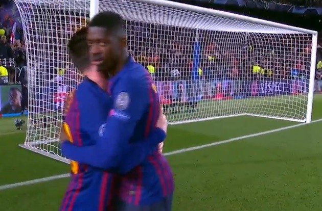 Phản ứng của Messi khi Dembele bỏ lỡ cơ hội - Bóng Đá