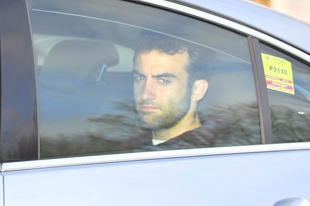 Fan Man Utd ghen tỵ với lá thăm của Man City, Liverpool - Bóng Đá