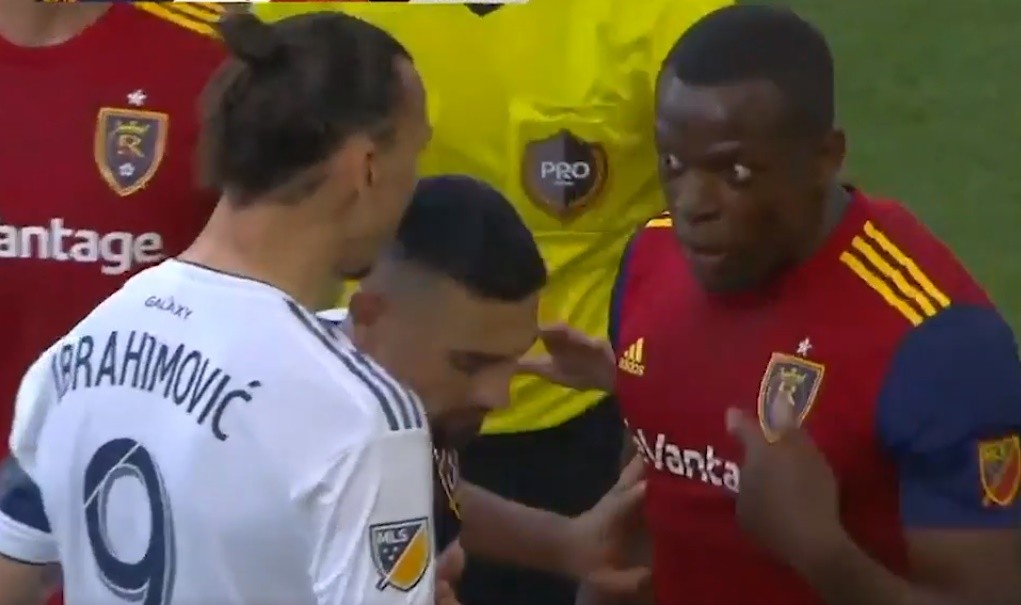 Ibrahimovic gây lộn với OnuOha tại MLS - Bóng Đá