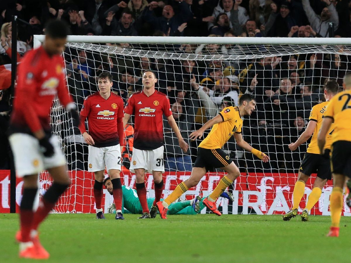 Bailly mặc số 9, ghi bàn rồi bất tỉnh trên tuyển - Bóng Đá