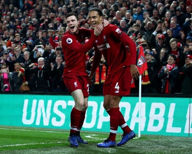Neville thừa nhận, 2 cầu thủ Liverpool khiến ông 'hổ thẹn' - Bóng Đá