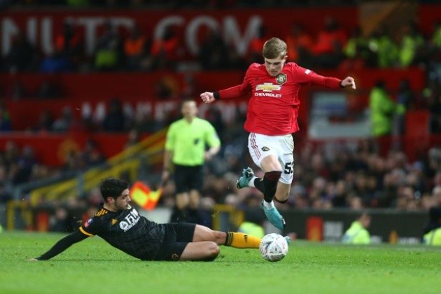 Hạ Wolves, Man Utd phát hiện ra 