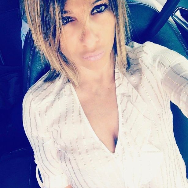 Sao trẻ Roma khuyên mẹ ngừng đăng ảnh sexy lên mạng - Bóng Đá