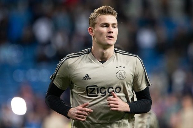 Chủ tịch Barca úp mở thương vụ  De Ligt - Bóng Đá