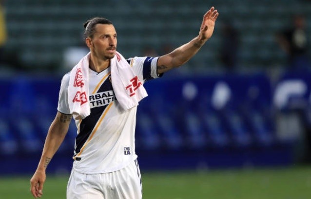 Ibrahimovic gây lộn với OnuOha tại MLS - Bóng Đá