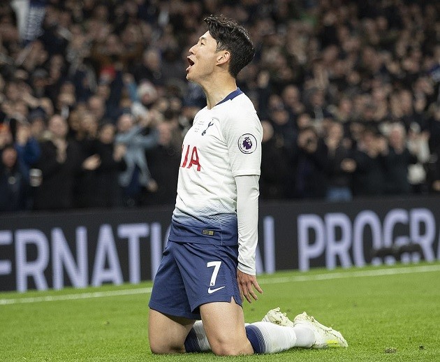 CĐV Chelsea và Man Utd lạnh người khi thấy hình ảnh này của Son Heung Min - Bóng Đá