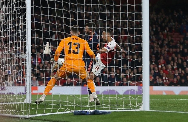 Gánh đồng đội 