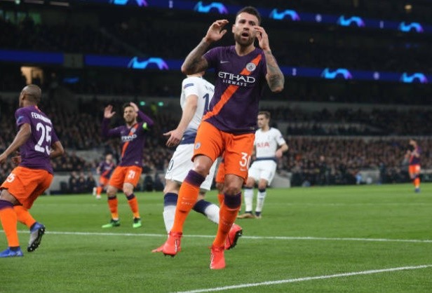 Fan City đòi sút Otamendi - Bóng Đá