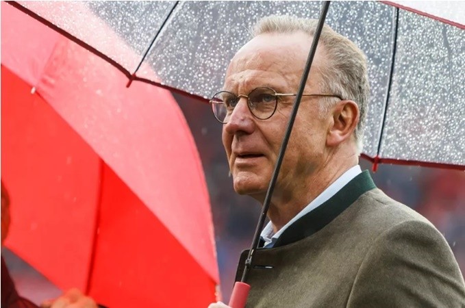 Sếp lớn Bayern phá vỡ im lặng về vấn đề chuyển nhượng tại đội bóng - Bóng Đá