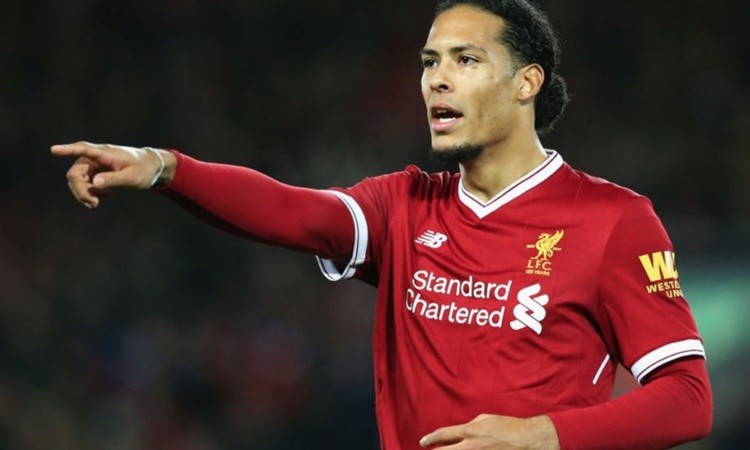 Virgil van Dijk: Bức tường thành màu da cam - Bóng Đá