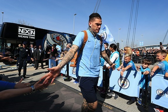Chelsea fans slate Kepa Arrizabalaga for performance against Arsenal - Bóng Đá