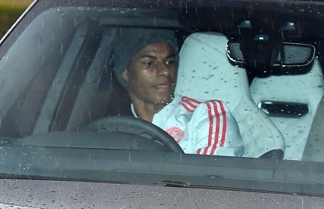 TRỰC TIẾP ĐT Việt Nam 0-0 ĐT Curacao: Anh Đức dự bị, đã rõ cái tên thay Tuấn Anh - Bóng Đá