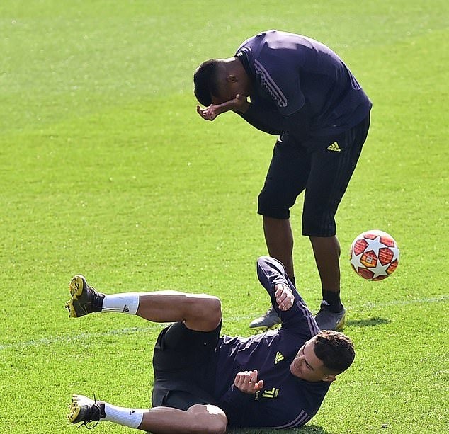 Ronaldo Juventus tập - Bóng Đá