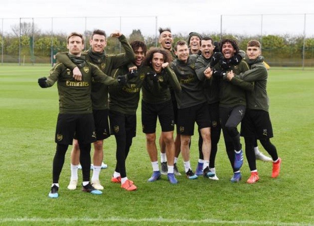 Chưa đá, Tam sư đã tạo ra sức hút cực lớn trên sân tập - Bóng Đá