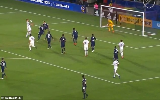 Ibrahimovic lại lập siêu phẩm đỉnh cao ở MLS - Bóng Đá