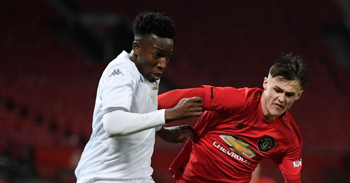 Manchester United 1-0 Leeds United - Bóng Đá