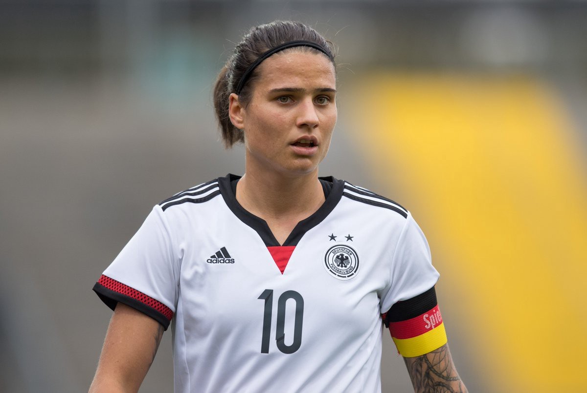 10 cầu thủ nữ xuất sắc nhất thế giới năm 2019: Siêu tiền đạo của Arsenal - Bóng Đá