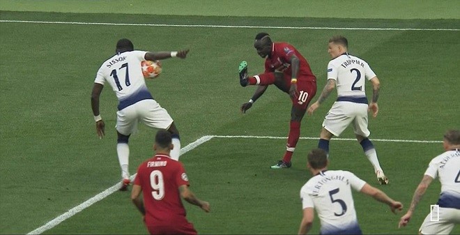 Những khoảnh khắc ấn tượng nhất CK Chaampions League - Bóng Đá