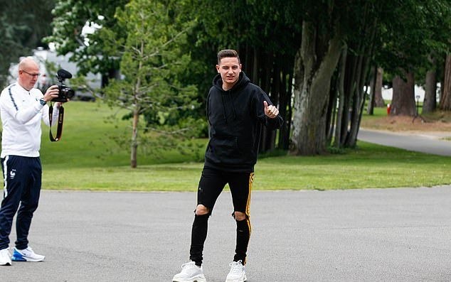 Pháp tập trung - Bóng Đá