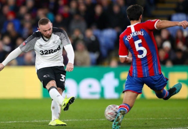 Crystal Palace 0 Derby 1: Rooney’s side stun Eagles as Milivojevic is sent off using pitch-side monitor in VAR first - Bóng Đá