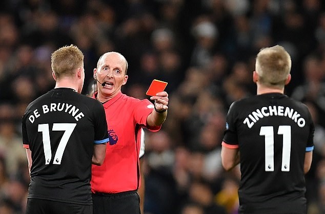 Pep ám chỉ Premier League đã bị dàn xếp - Bóng Đá