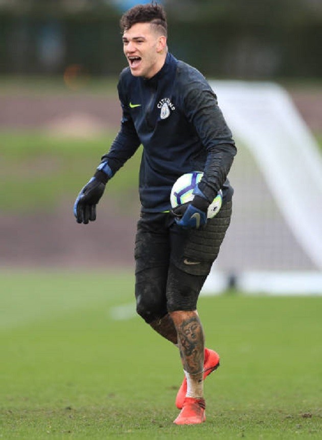 Vượt qua Liverpool, Gabriel Jesus hưng phấn luyện tuyệt kĩ độc - Bóng Đá