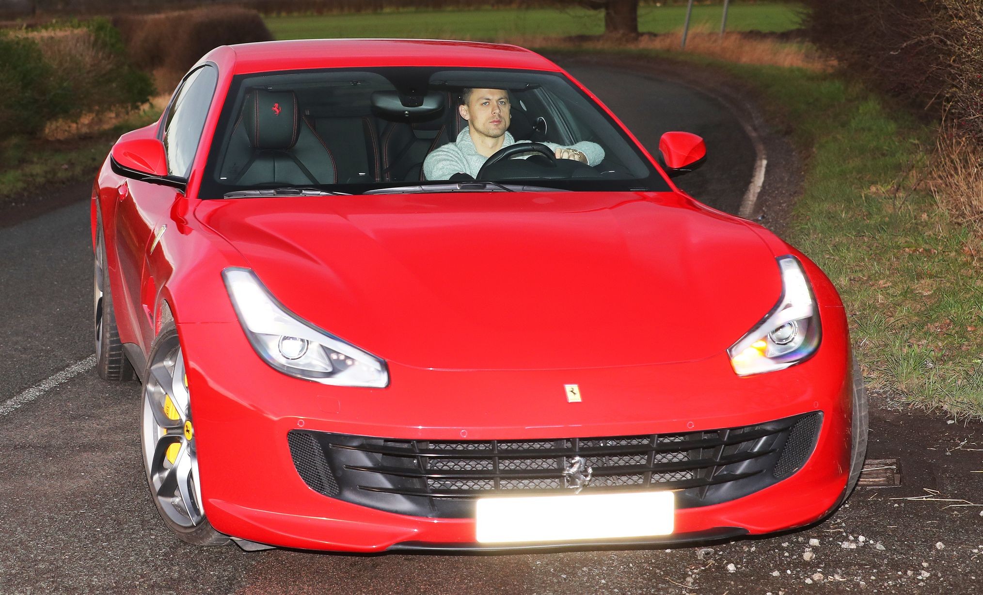 Marcus Rashford arrives at Manchester United training ground after injury blow - Ảnh - Bóng Đá