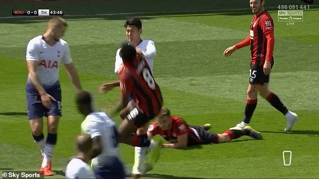 Đội hình Real Madrid khi Ronaldo ra mắt như thế nào? - Bóng Đá