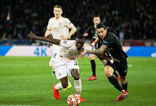 FAN MU chê Bailly - Bóng Đá