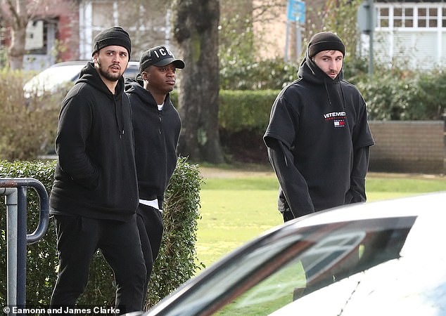 Marcos Rojo rơi vào cảnh 'éo le' vì tiền nhiều - Bóng Đá