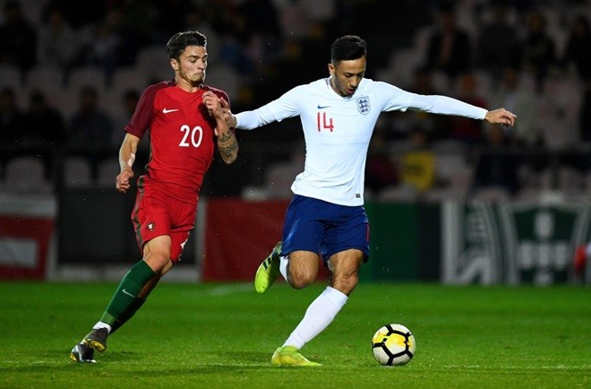 Dwight McNeil: Sao trẻ từng bị MU từ chối đang lột xác ở Burnley - Bóng Đá