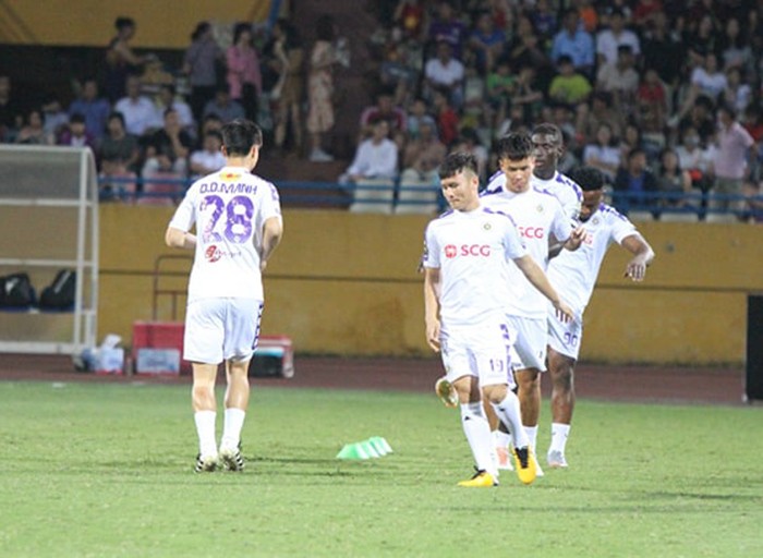 TRỰC TIẾP Hà Nội vs SLNA: Quang Hải, Thành Lương đá chính - Bóng Đá