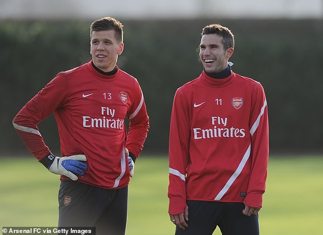 Không chỉ Van Persie, Szczesny còn 'đá đểu' một số đồng đội cũ ở Arsenal  - Bóng Đá